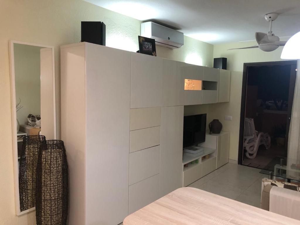 Apartamento Las Vistas Beach - Tenerife Royal Gardens ปลายาเดลาสอเมริกาส ภายนอก รูปภาพ